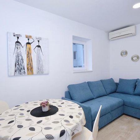 Apartment Smile Solin Exteriör bild