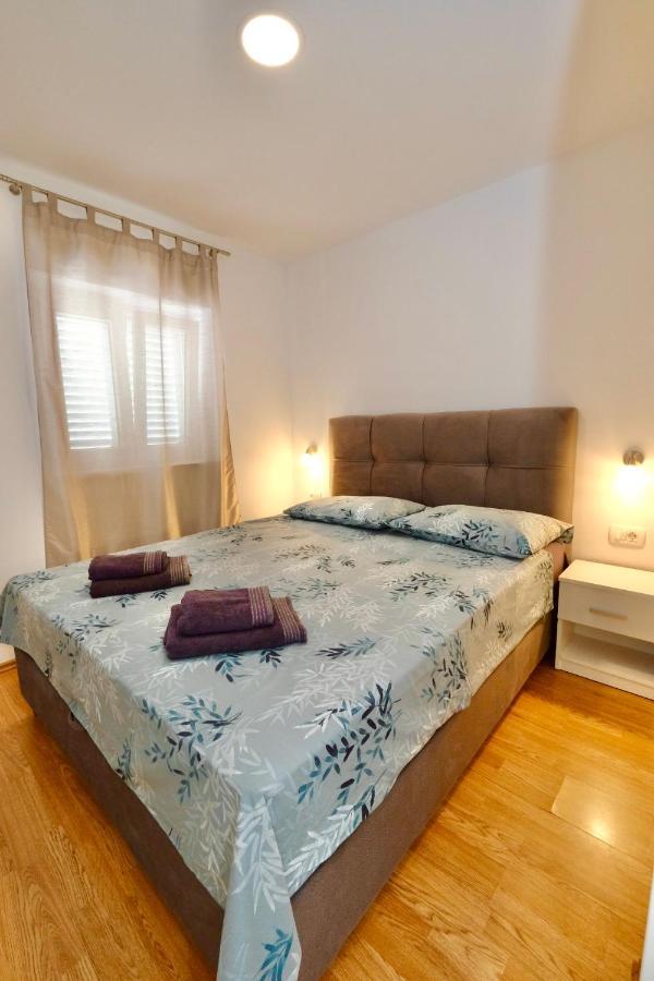 Apartment Smile Solin Exteriör bild