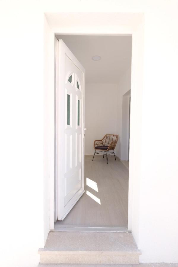 Apartment Smile Solin Exteriör bild